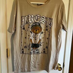 Hustle fresh bear tee with